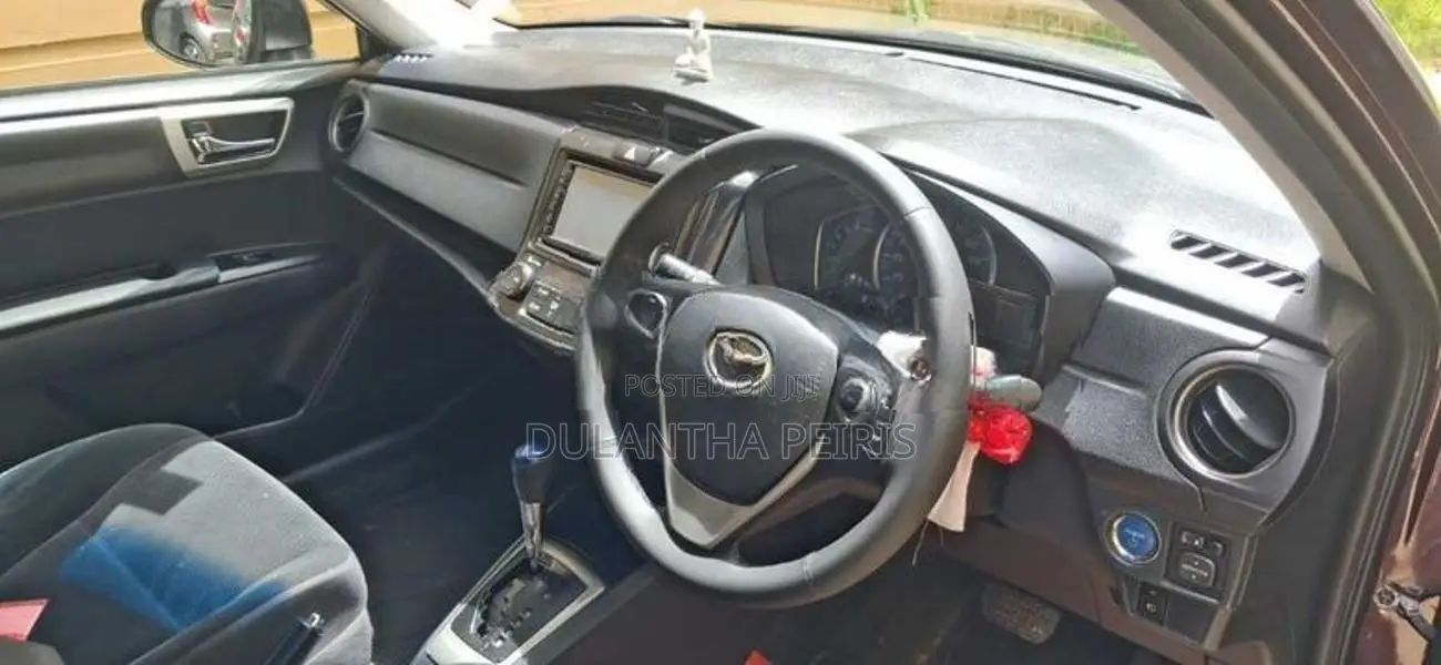 Toyota Axio 2015