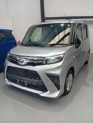 Toyota Roomy X 2023
