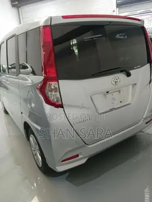 Toyota Roomy X 2023