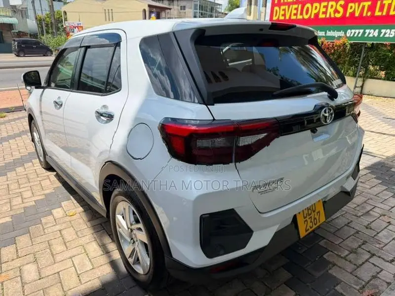 Toyota Raize Hybrid 2022