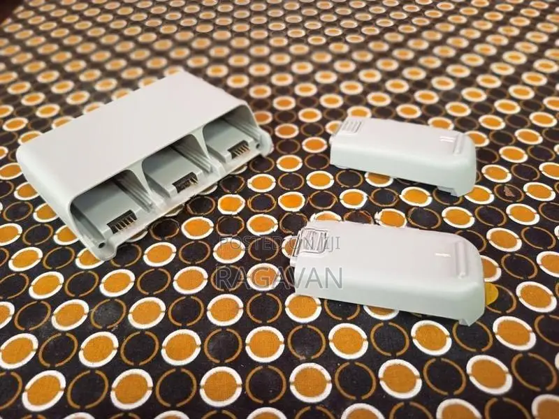 DJI Neo Charging Hub with Battery