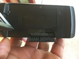 CX405 Handycam with Exmor R CMOS sensor