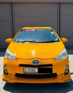 Toyota Aqua 2012