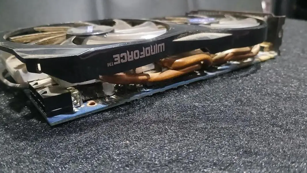 Gigabytes GTX 560 1GB VGA
