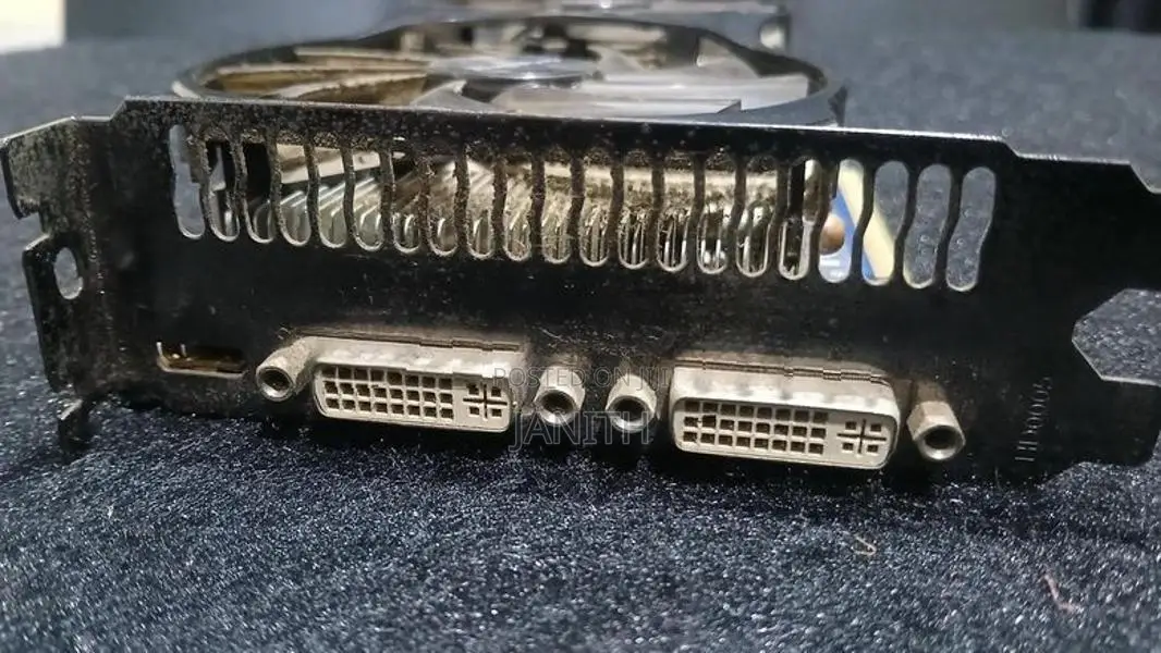 Gigabytes GTX 560 1GB VGA