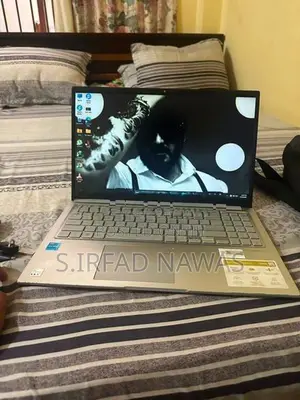 Asus Vivobook i3