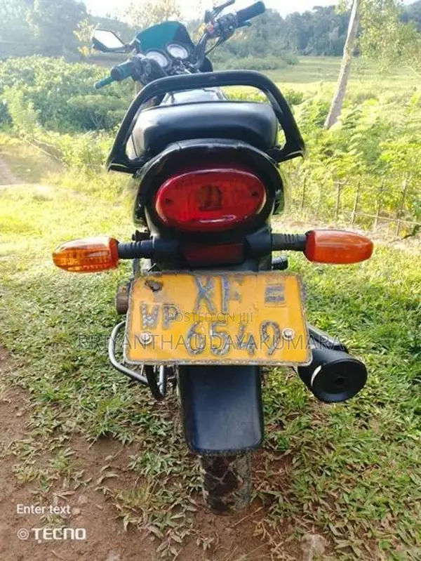 Bajaj Platina 125 2011