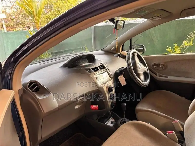 Toyota Vitz 2008