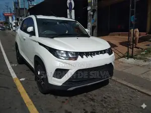 Mahindra KUV 100 2021