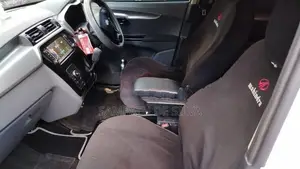 Mahindra KUV 100 2021