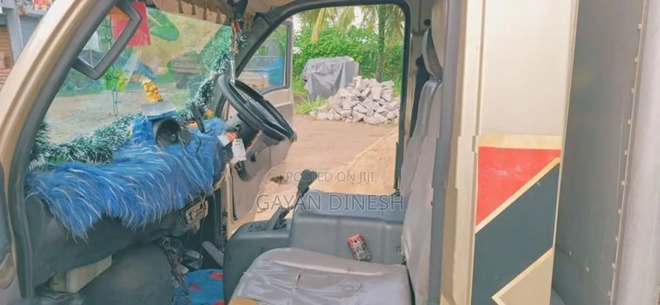 Tata Dimo Batta EX2 2016