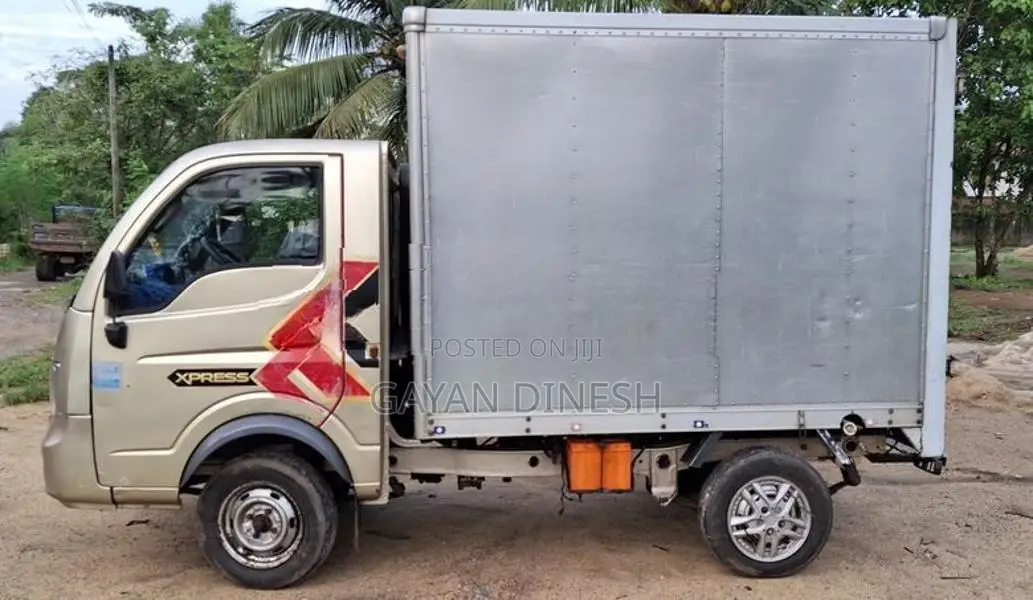 Tata Dimo Batta EX2 2016
