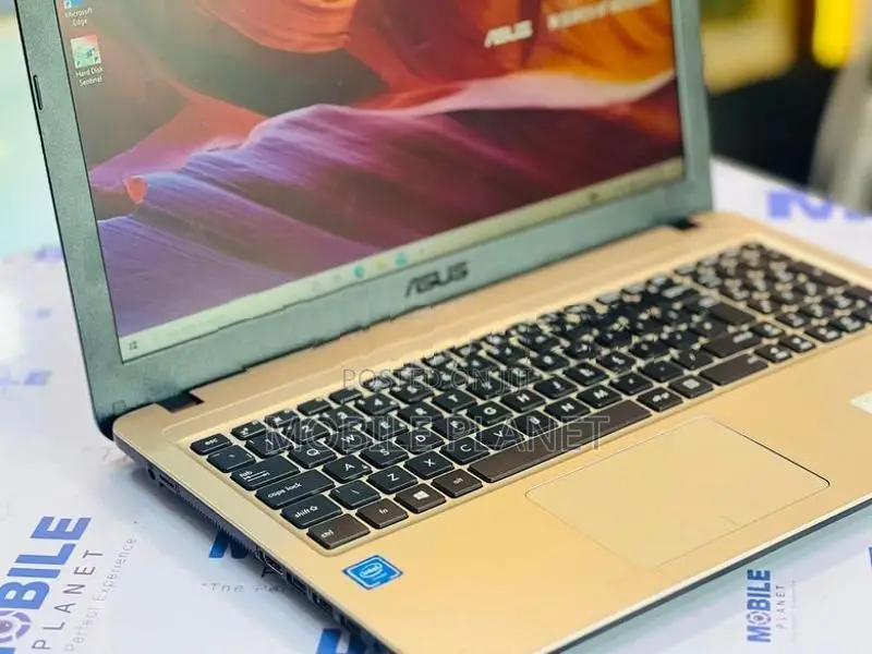 Asus Vivobook Intel Celeron N3350 4GB RAM 500GB HDD Laptop