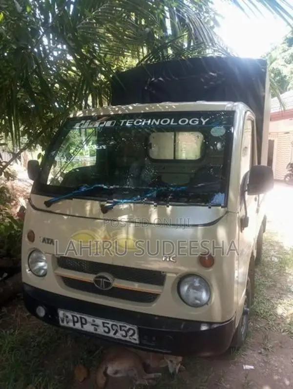 Tata Dimo Batta Lorry 2010