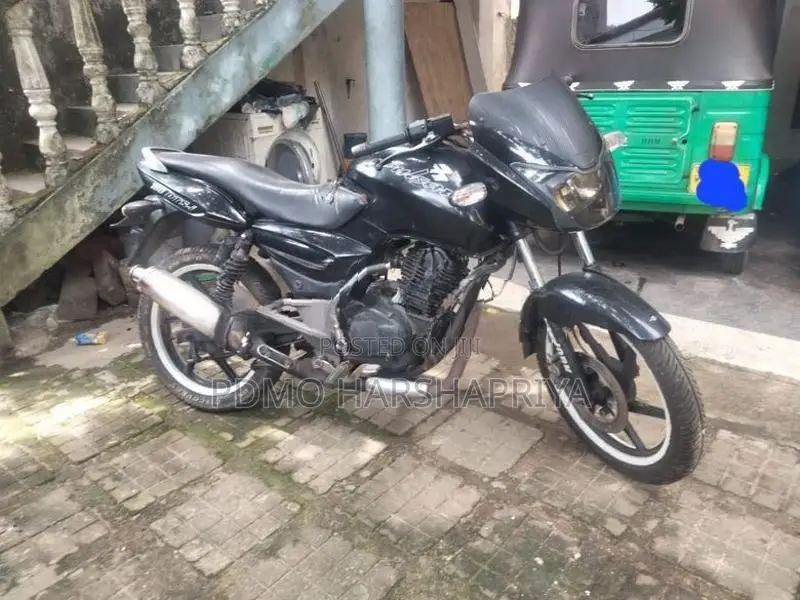 Bajaj Pulsar 180 2005