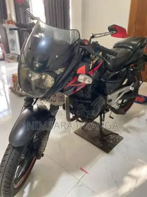 Bajaj Pulsar 180 2010