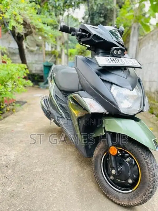 Yamaha RayZR 2019