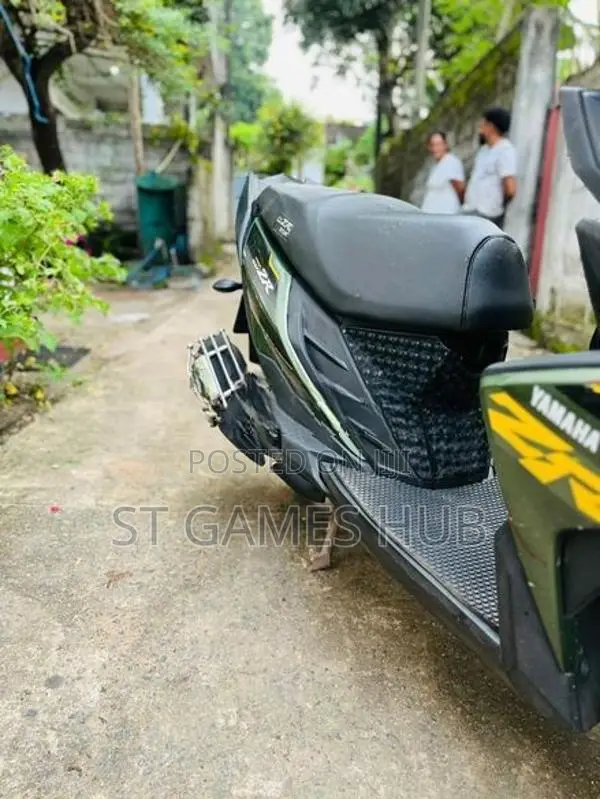 Yamaha RayZR 2019