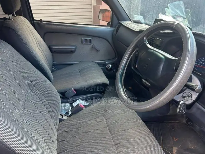 Toyota Hilux 2004