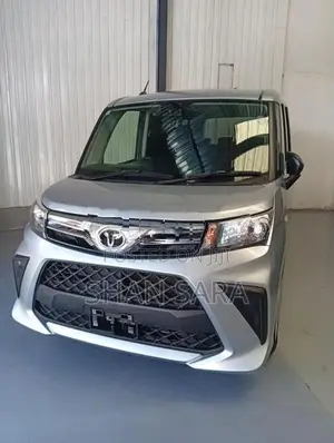 Toyota Roomy x 2023