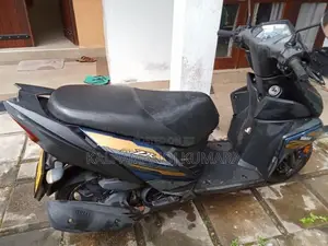 Yamaha RayZR 2018