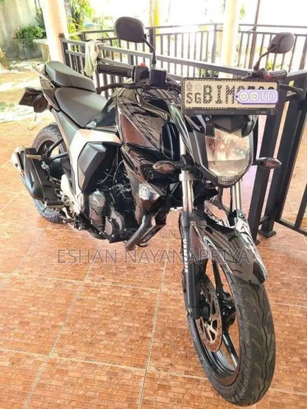 Yamaha FZs V2 Black Shine 2020