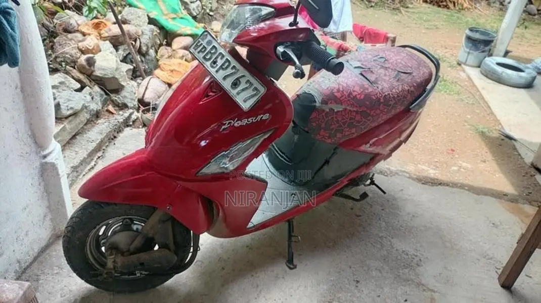 Hero Pleasure ස්කුටර් හිරො 2015