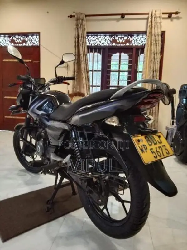 Bajaj Discover Motorbike 2014