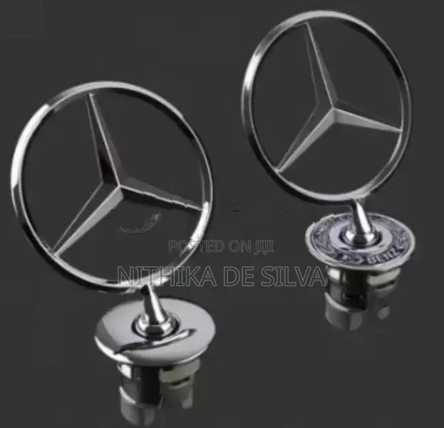 Mercedes benz emblem