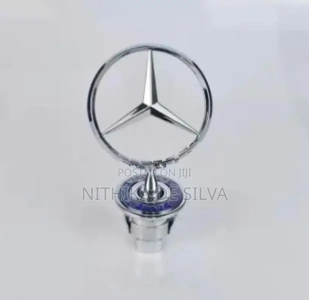 Mercedes benz emblem