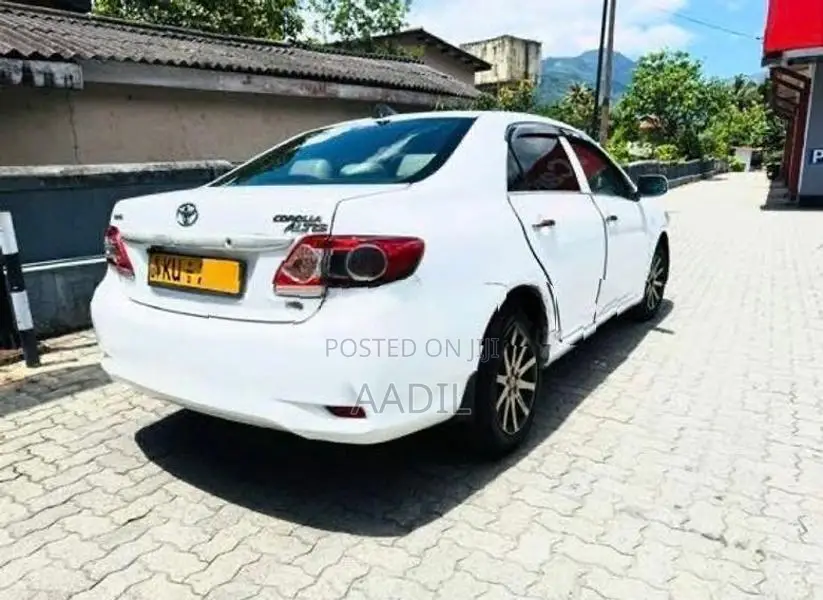 Toyota Corolla 141 2012