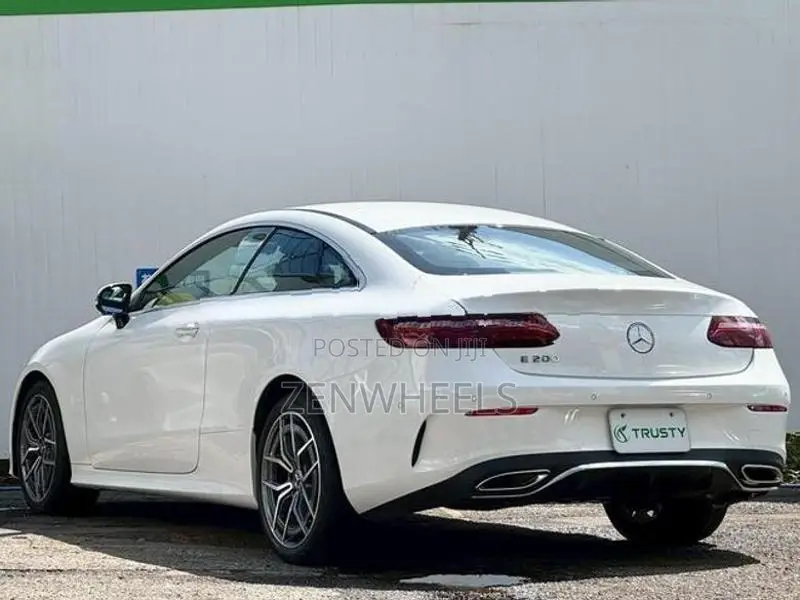 Mercedes Benz E200 COUPE SPORT 2024
