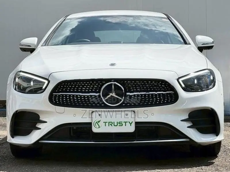 Mercedes Benz E200 COUPE SPORT 2024