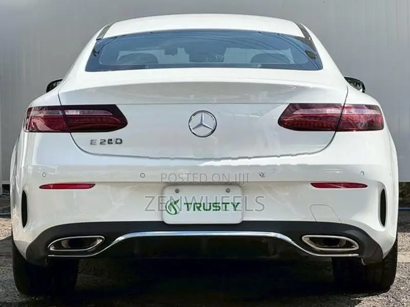 Mercedes Benz E200 COUPE SPORT 2024