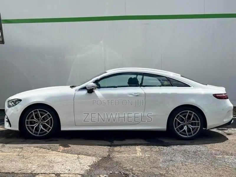 Mercedes Benz E200 COUPE SPORT 2024