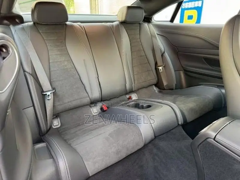 Mercedes Benz E200 COUPE SPORT 2024