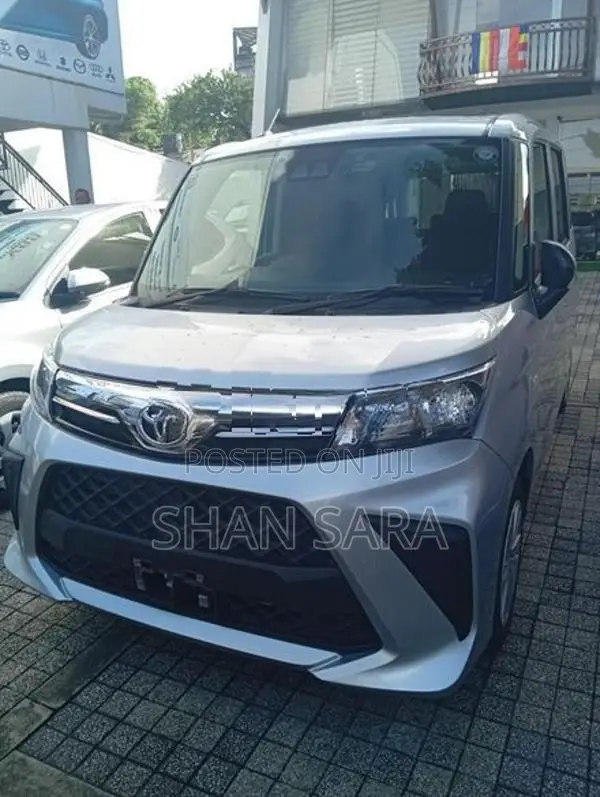 Toyota Roomy X 2023