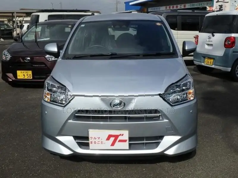 Daihatsu Mira X Grade 2025