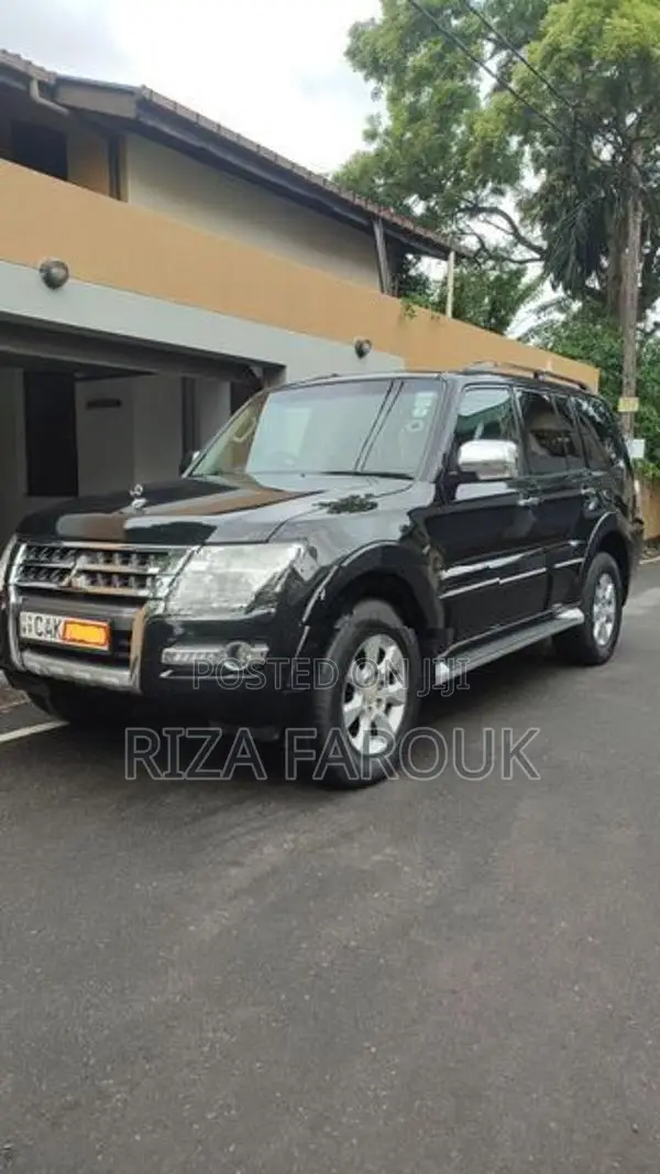 Mitsubishi Montero 2015