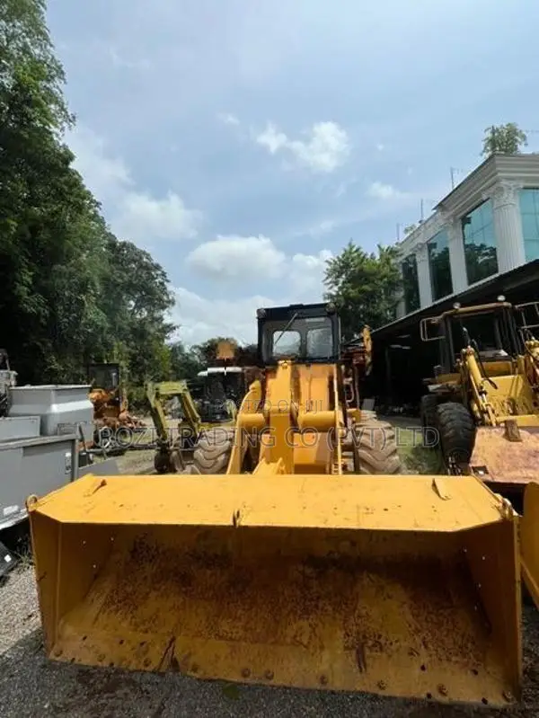 Komatsu 510 loader