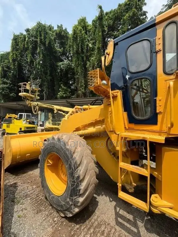 Komatsu 510 loader