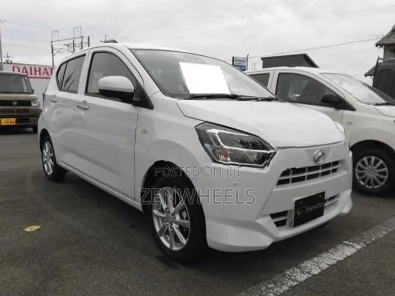 Daihatsu Mira G Grade Push Start 2026