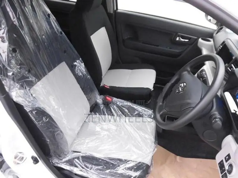 Daihatsu Mira G Grade Push Start 2026