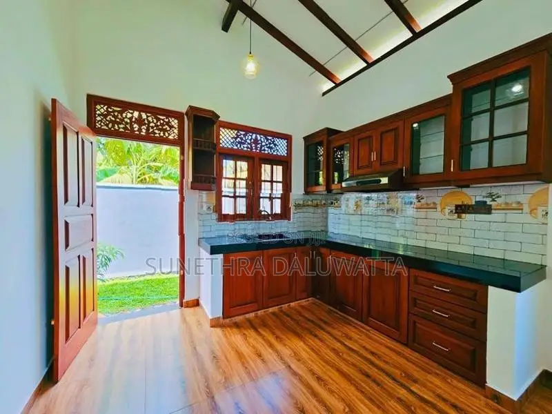 4 Bed Rooms Newly Built Modern House For Sale in Piliyandala