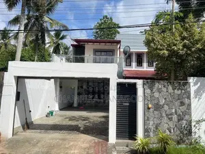 Luxury House for Sale - Athurugiriya