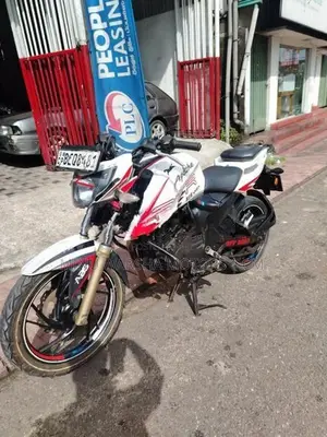 TVS Apache RTR 200 2016
