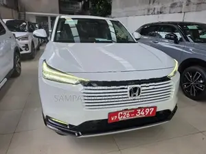 Honda Vezel Z PREMIUM 10 SPEAKER 2026