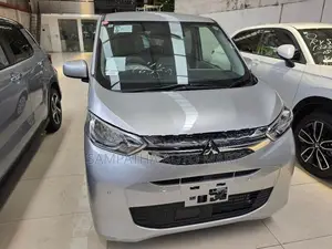 Mitsubishi eK Wagon M Grade Key Safety 2025