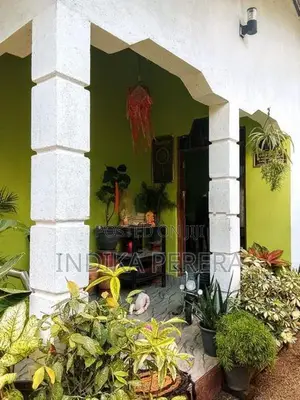 නිවසක් විකිණීමට වල්පොල