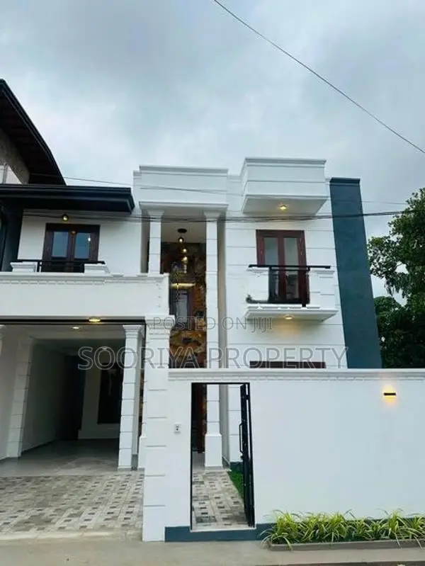 Architectural Designed Brand New House for Sale in Boralesgamuwa